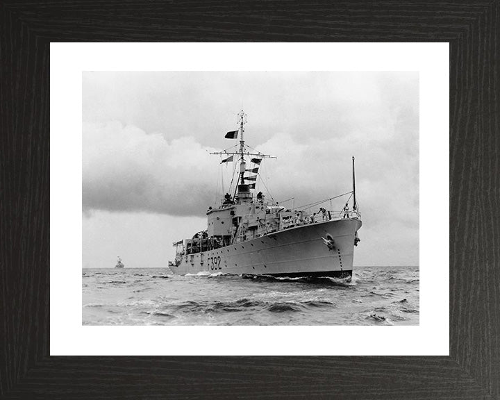 HMS Nadder F392 (K392) Royal Navy River class frigate Photo Print or Framed Photo Print - Hampshire Prints