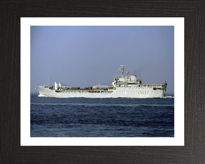 RFA Sir Geraint L3027 Royal Fleet Auxiliary Round Table class ship Photo Print or Framed Print - Hampshire Prints