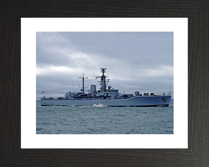 HMS Scylla F71 Royal Navy Leander Class Frigate Photo Print or Framed Print - Hampshire Prints