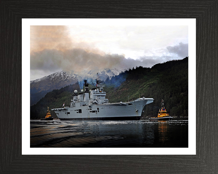 HMS Illustrious R06 | Photo Print | Framed Print | Invincible Class | Aircraft Carrier | Royal Navy - Hampshire Prints