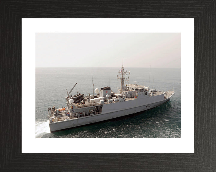 HMS Ramsey M110 Royal Navy Sandown class minehunter Photo Print or Framed Print - Hampshire Prints