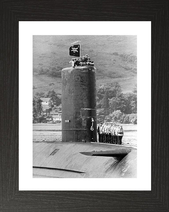 HMS Conqueror S48 Royal Navy Churchill class Submarine Photo Print or Framed Print - Hampshire Prints