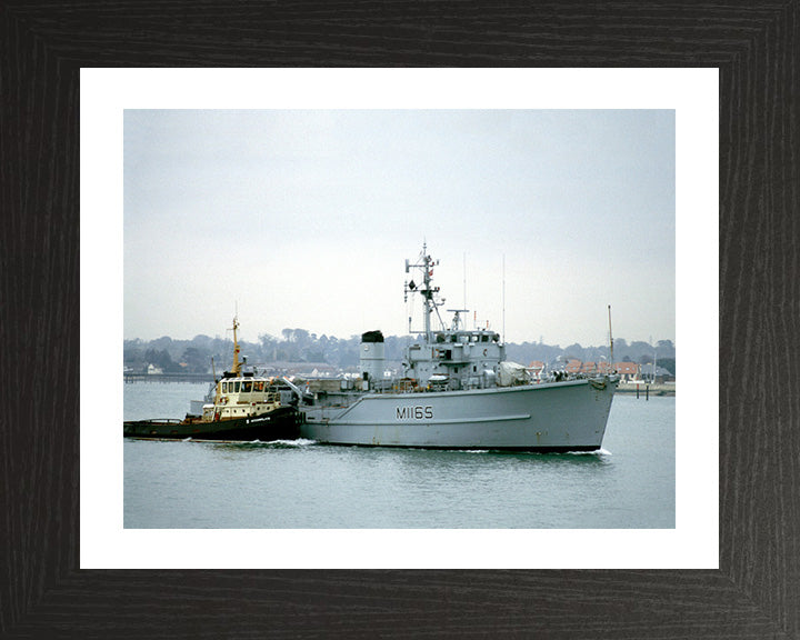 HMS Maxton M1165 Royal Navy Ton Class Minesweeper Photo Print or Framed Print - Hampshire Prints