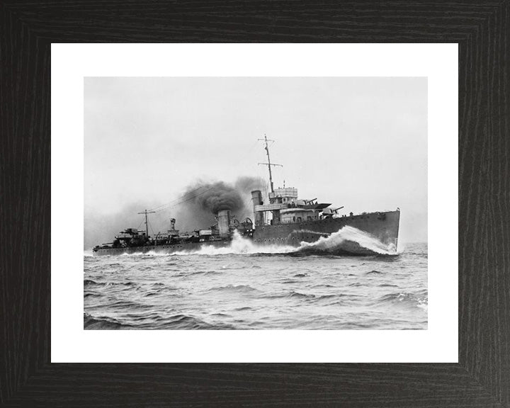 HMS Vimiera (1917) Royal Navy V class destroyer Photo Print or Framed Print - Hampshire Prints