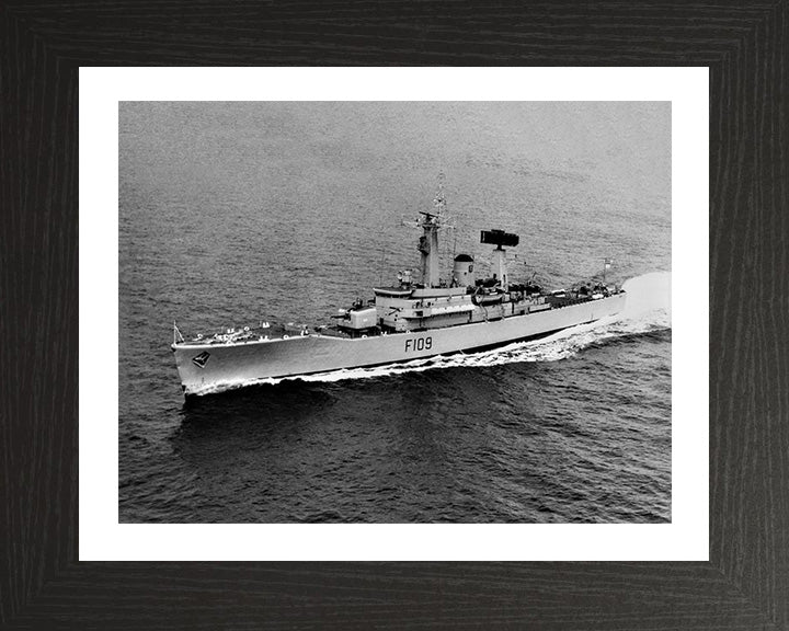 HMS Leander F109 Royal Navy Leander Class Frigate Photo Print or Framed Print - Hampshire Prints