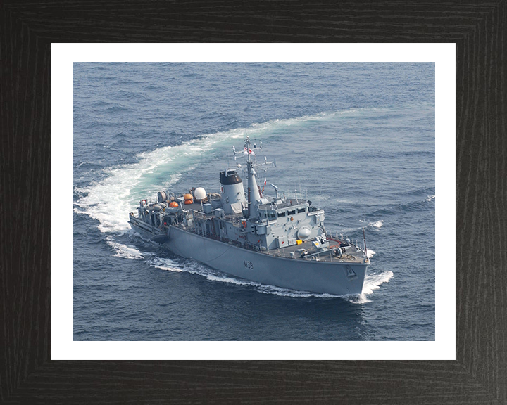 HMS Hurworth M39 Royal Navy Hunt class mine countermeasures vessel Photo Print or Framed Print - Hampshire Prints