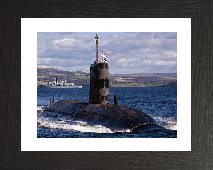 HMS Superb S109 Royal Navy Swiftsure class Submarine Photo Print or Framed Print - Hampshire Prints