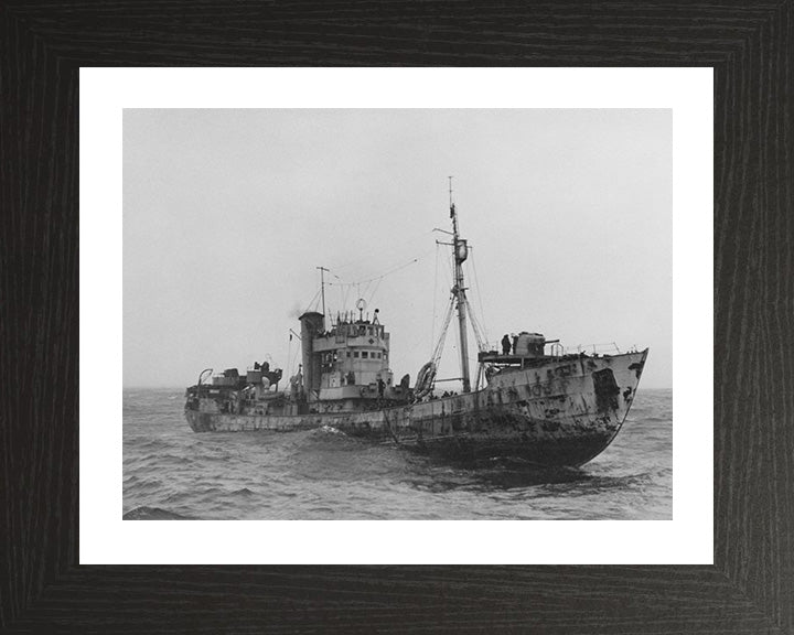 HMS Northern Pride FY105 Royal Navy Fish class anti submarine warfare trawler Photo Print or Framed Print - Hampshire Prints