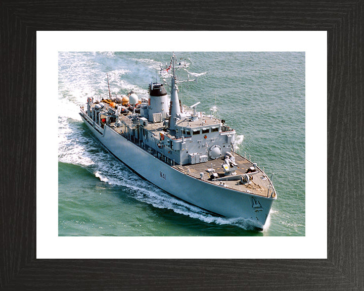 HMS Quorn M41 Royal Navy Hunt class mine countermeasures vessel Photo Print or Framed Print - Hampshire Prints