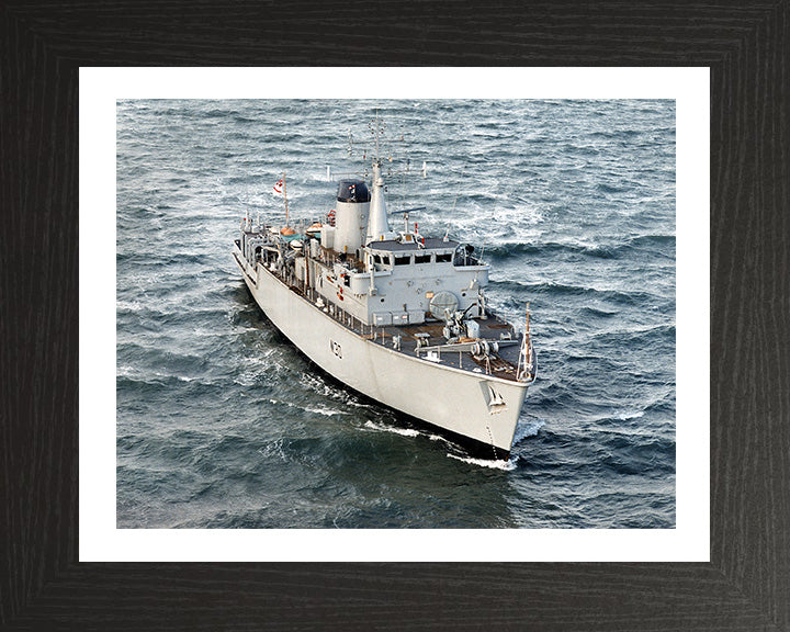 HMS Ledbury M30 Royal Navy Hunt class minehunter Photo Print or Framed Print - Hampshire Prints