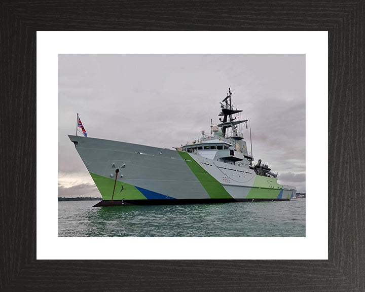 HMS Severn P282 Royal Navy River class offshore patrol vessel Photo Print or Framed Print - Hampshire Prints