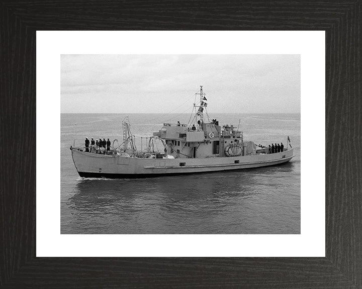 HMT Thames (1938) Royal Navy rescue Tugboat Photo Print or Framed Print - Hampshire Prints