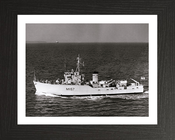 HMS Kirkliston M1157 | Photo Print | Framed Print | Ton Class | Minesweeper | Royal Navy