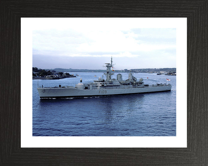 HMS Leander F109 Royal Navy Leander Class Frigate Photo Print or Framed Print - Hampshire Prints