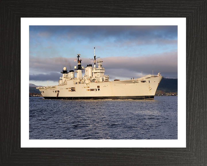 HMS Illustrious R06 | Photo Print | Framed Print | Invincible Class | Aircraft Carrier | Royal Navy - Hampshire Prints