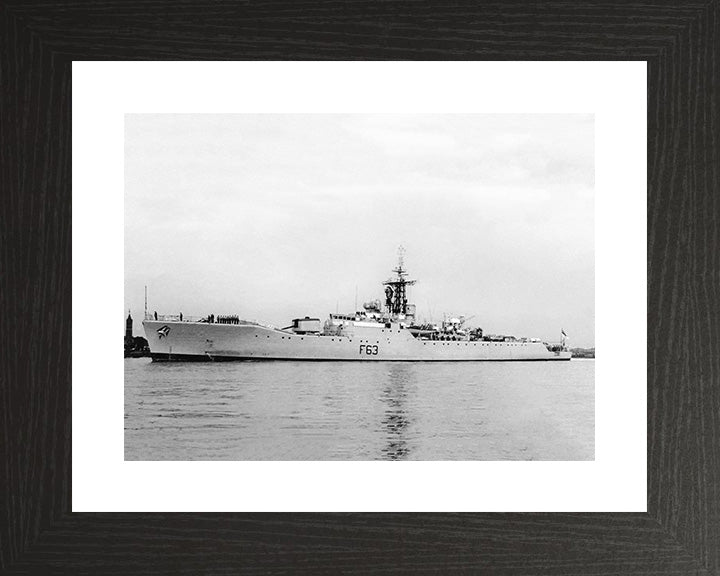 HMS Scarborough F63 Royal Navy Whitby class frigate Photo Print or Framed Print - Hampshire Prints