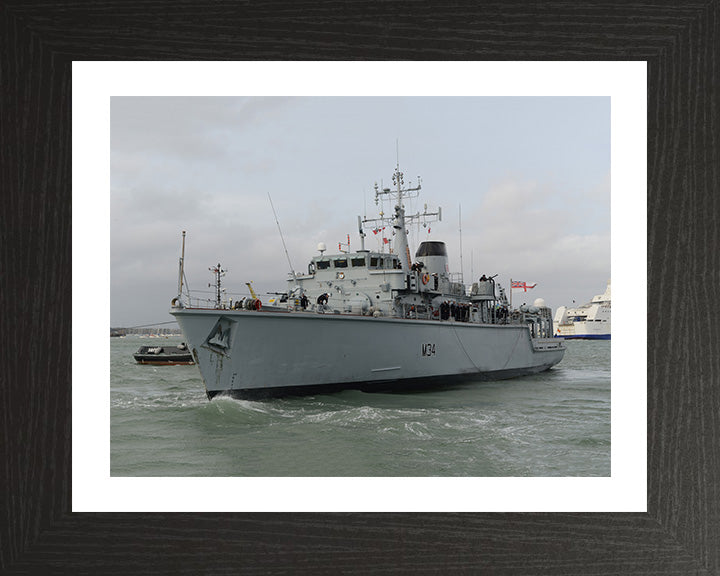 HMS Middleton M34 | Photo Print | Framed Print | Hunt Class | Mine Warfare Vessel | Royal Navy - Hampshire Prints