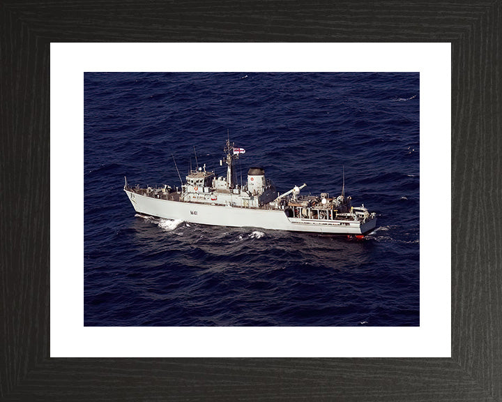 HMS Quorn M41 | Photo Print | Framed Print | Hunt Class | Mine Warfare Vessel | Royal Navy - Hampshire Prints