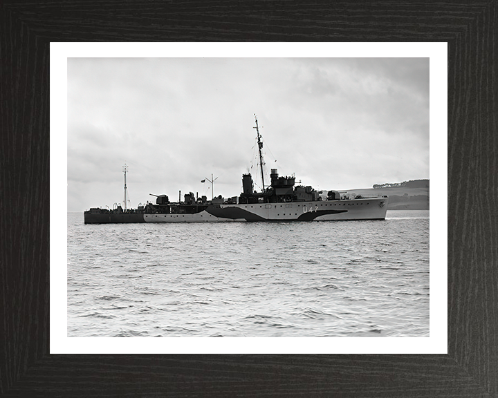 HMS Fleetwood U47 Royal Navy Grimsby class sloop Photo Print or Framed Print - Hampshire Prints