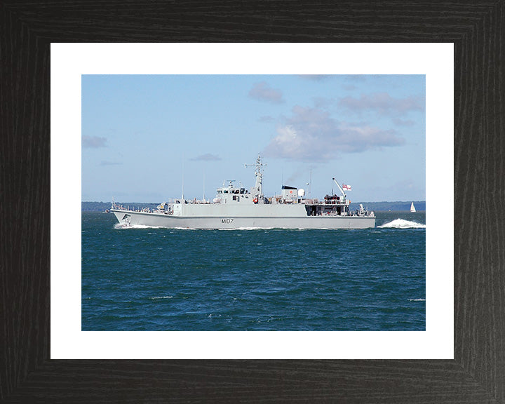 HMS Pembroke M107 Royal Navy Sandown class Mine Hunter Photo Print or Framed Photo Print - Hampshire Prints