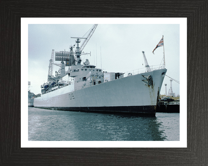 HMS Glamorgan D19 Royal Navy County class Destroyer Photo Print or Framed Print - Hampshire Prints