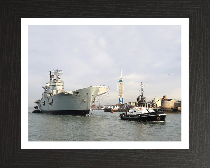 HMS Illustrious R06 | Photo Print | Framed Print | Invincible Class | Aircraft Carrier | Royal Navy - Hampshire Prints