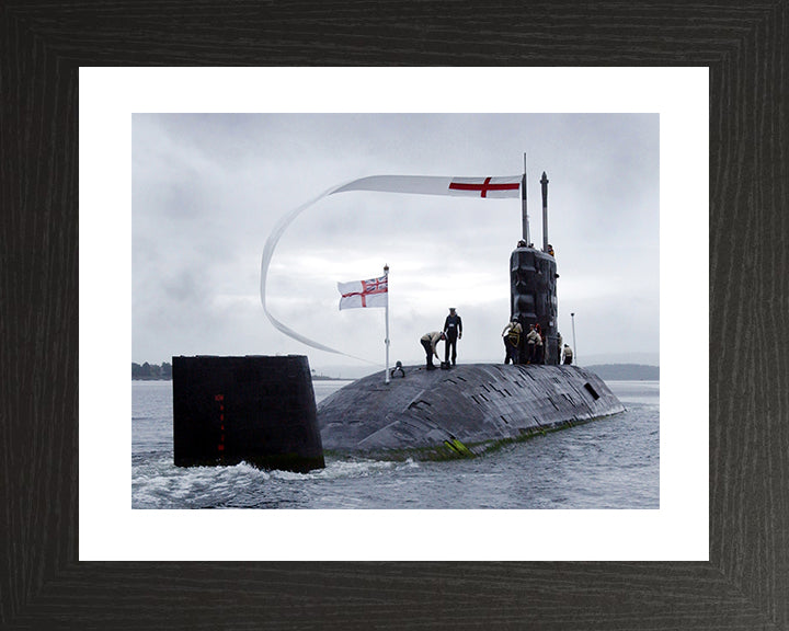 HMS Splendid S106 Royal Navy Swiftsure class Submarine Photo Print or Framed Print - Hampshire Prints