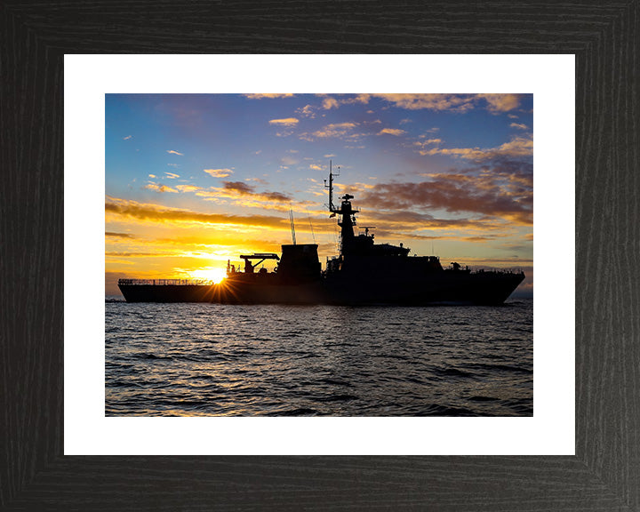 HMS Tamar P233 | Photo Print | Framed Print | River Class | Patrol Vessel | Royal Navy - Hampshire Prints