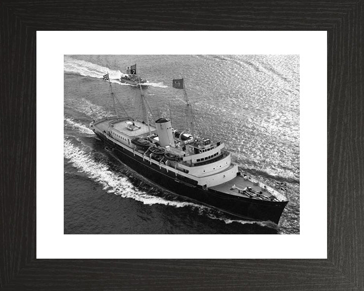 HMY Britannia Royal Yacht Photo Print or Framed Print - Hampshire Prints