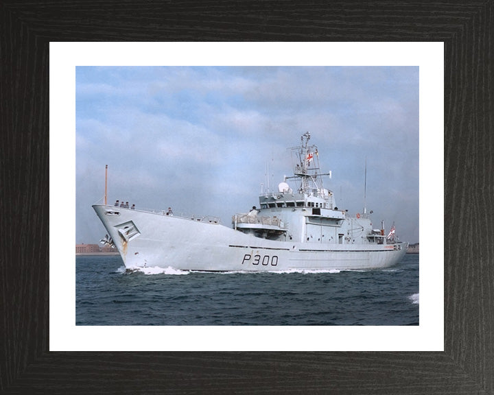 HMS Lindisfarne P300 | Photo Print | Framed Print | Island Class | Patrol Vessel | Royal Navy - Hampshire Prints