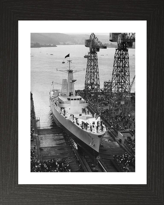 HMS Scylla F71 Royal Navy Leander class frigate Photo Print or Framed Print - Hampshire Prints