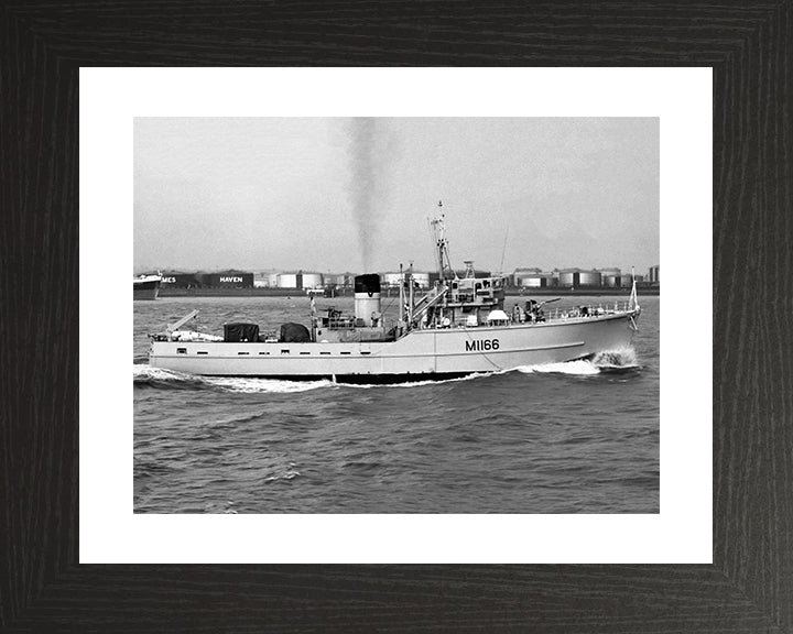 HMS Nurton M1166 Royal Navy Ton Class Minesweeper Photo Print or Framed Print - Hampshire Prints