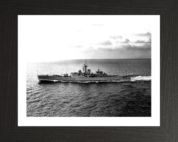 HMS Lowestoft F103 Royal Navy Rothesay class frigate Photo Print or Framed Print - Hampshire Prints