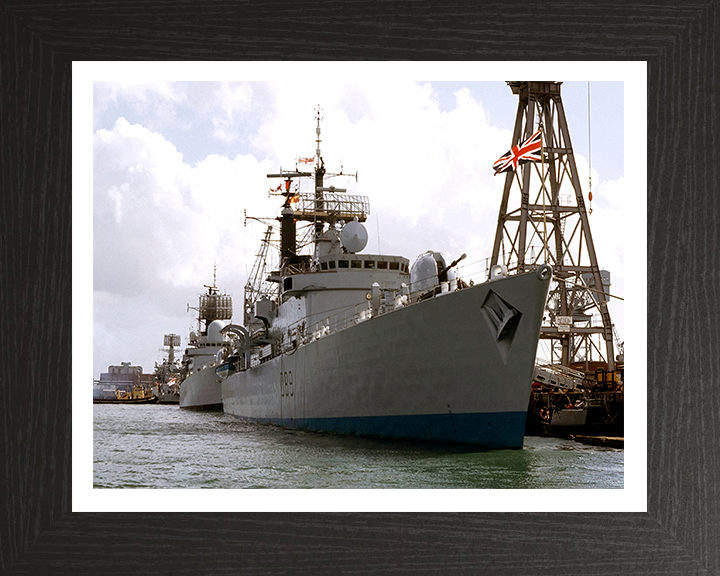 HMS Exeter D89 | Photo Print | Framed Print | Poster | Type 42 | Destroyer | Royal Navy - Hampshire Prints