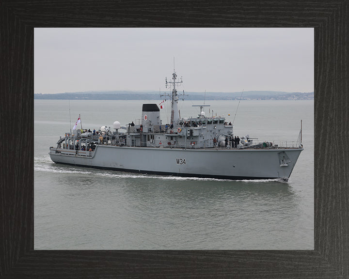 HMS Middleton M34 Royal Navy Hunt class mine countermeasures vessel Photo Print or Framed Photo Print - Hampshire Prints