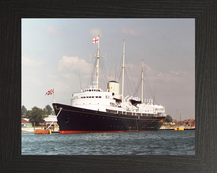 HMY Britannia Royal Yacht Photo Print or Framed Print - Hampshire Prints