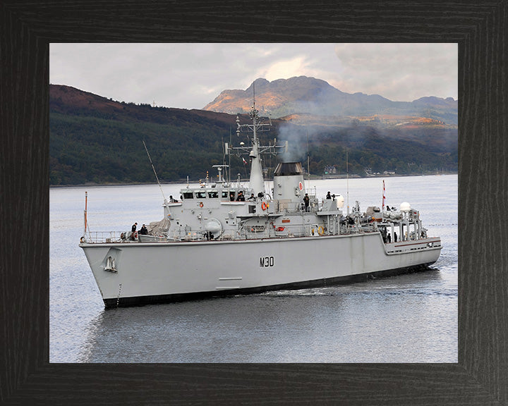 HMS Ledbury M30 | Photo Print | Framed Print | Hunt Class | Minesweeper | Royal Navy - Hampshire Prints