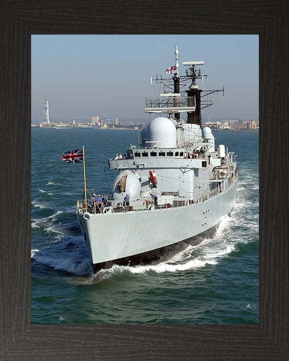 HMS Newcastle D87 | Photo Print | Framed Print | Poster | Type 42 | Destroyer | Royal Navy - Hampshire Prints