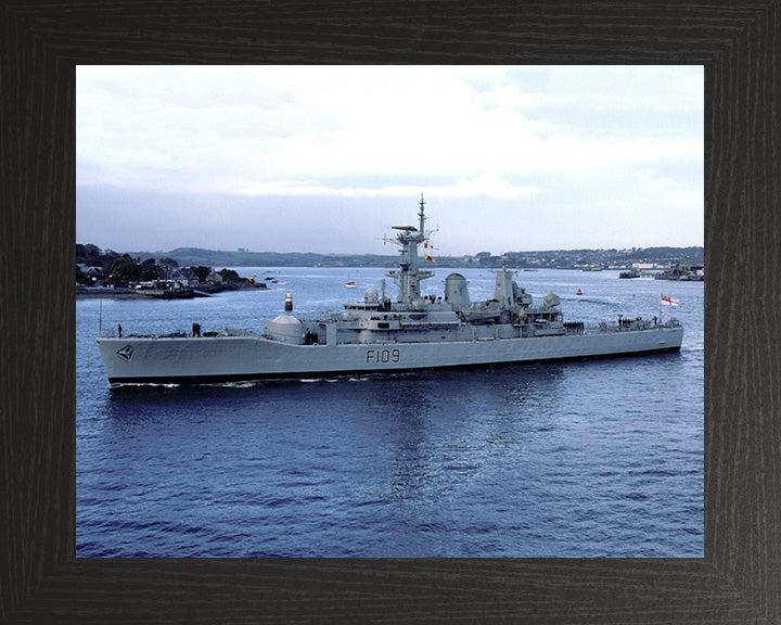 HMS Leander F109 Royal Navy Leander Class Frigate Photo Print or Framed Print - Hampshire Prints