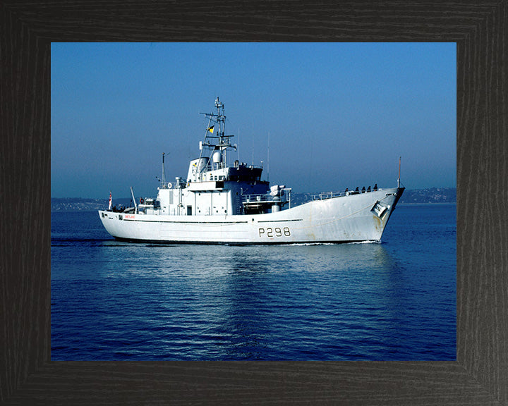 HMS Shetland P298 Royal Navy Island class Patrol Vessel Photo Print or Framed Photo Print - Hampshire Prints