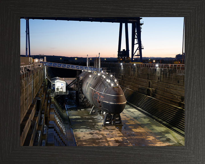 HMS Swiftsure S126 Submarine | Photo Print | Framed Print | Swiftsure Class | Royal Navy