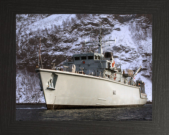 HMS Quorn M41 Royal Navy Hunt class mine countermeasures vessel Photo Print or Framed Print - Hampshire Prints