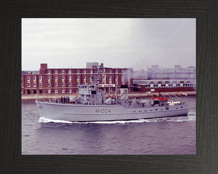 HMS Stubbington M1204 | Photo Print | Framed Print | Ton Class | Minesweeper | Royal Navy - Hampshire Prints