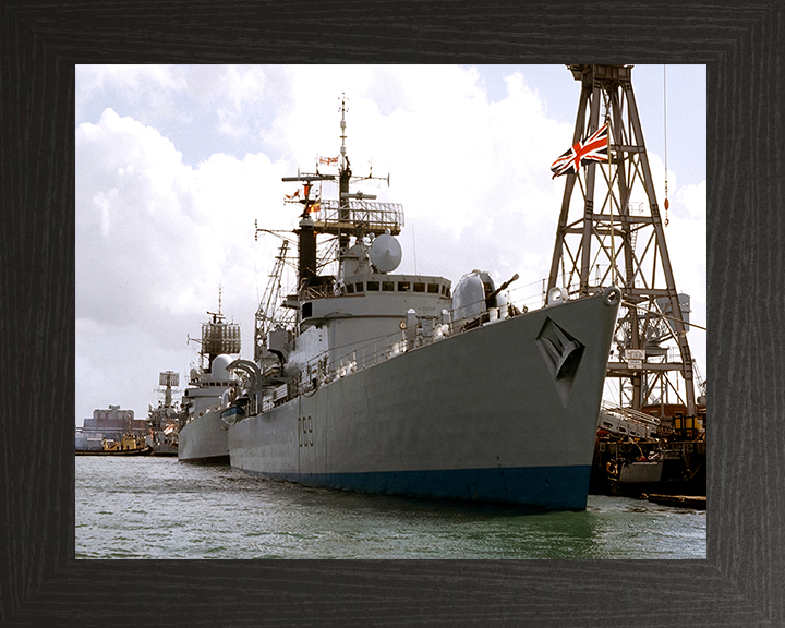 HMS Exeter D89 | Photo Print | Framed Print | Poster | Type 42 | Destroyer | Royal Navy - Hampshire Prints