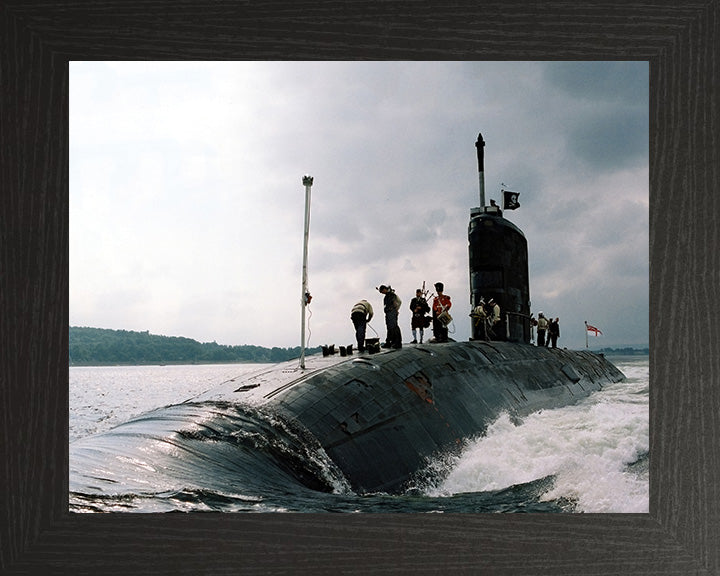 HMS Sceptre S104 Submarine | Photo Print | Framed Print | Swiftsure Class | Royal Navy - Hampshire Prints