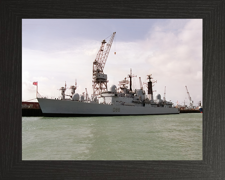 HMS Glasgow D88 Royal Navy Type 42 Destroyer Photo Print or Framed Print - Hampshire Prints