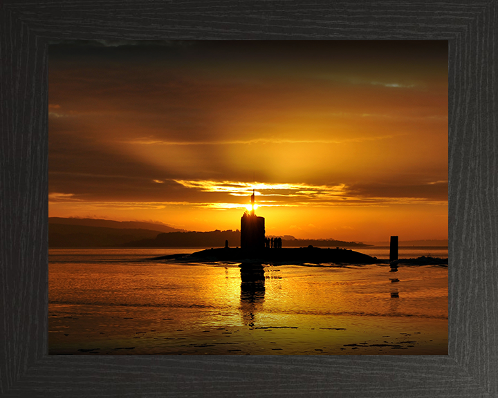 HMS Triumph S93 Submarine | Photo Print | Framed Print | Trafalgar Class | Royal Navy