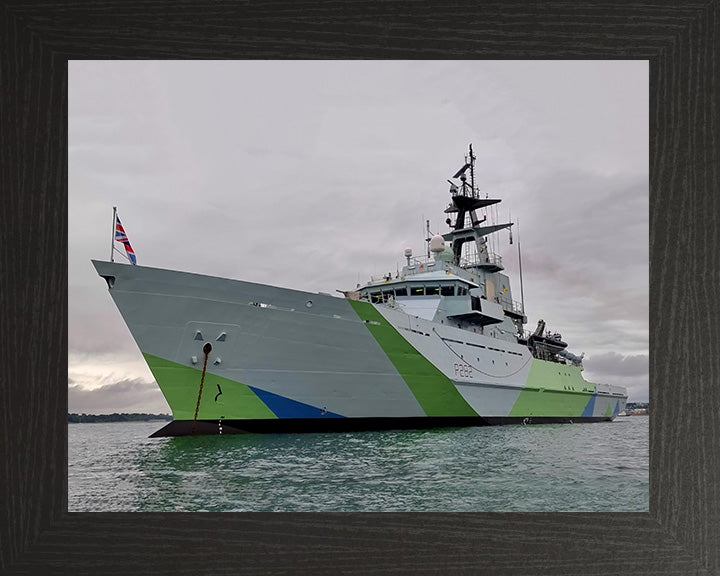 HMS Severn P282 Royal Navy River class offshore patrol vessel Photo Print or Framed Print - Hampshire Prints