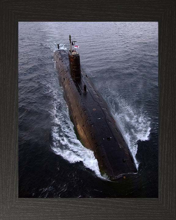 HMS Splendid S106 Submarine | Photo Print | Framed Print | Swiftsure Class | Royal Navy - Hampshire Prints