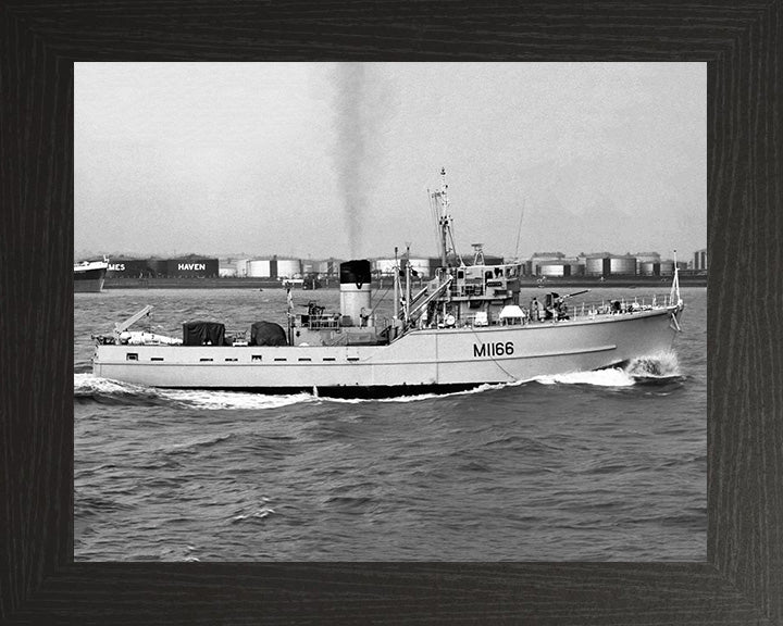 HMS Nurton M1166 Royal Navy Ton Class Minesweeper Photo Print or Framed Print - Hampshire Prints